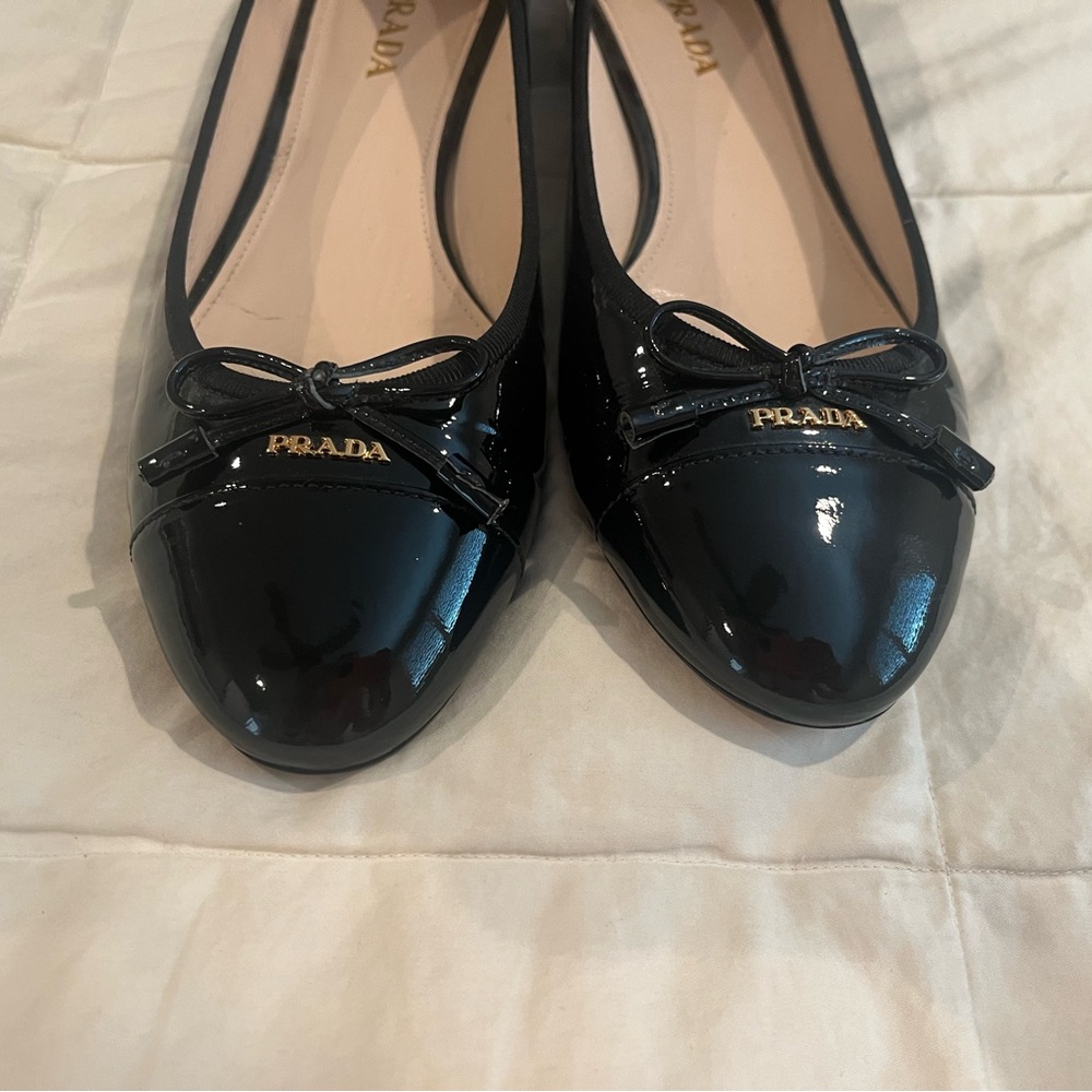 Black Patent Leather Flats - Picture 3 of 11
